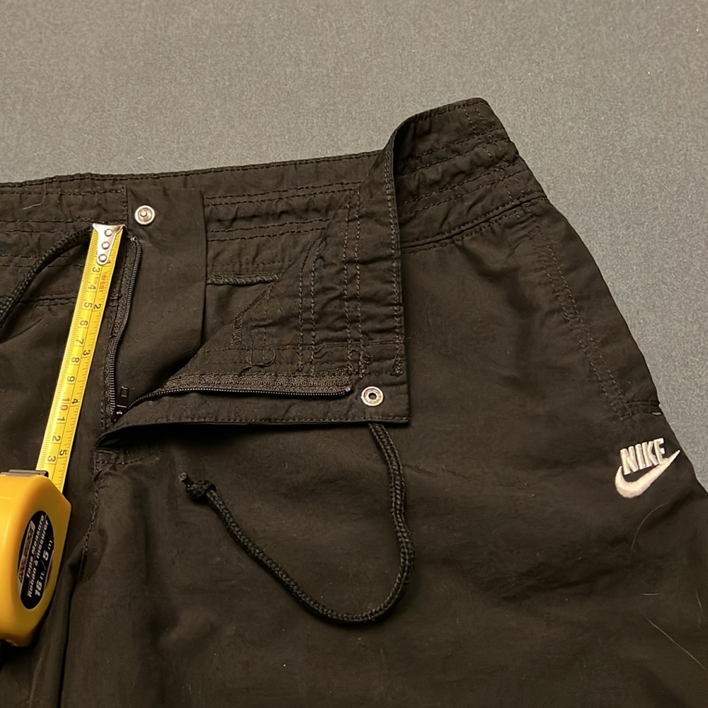 Nike Shorts. Draw String, Snap, & Zipper, 13" Len… - image 2
